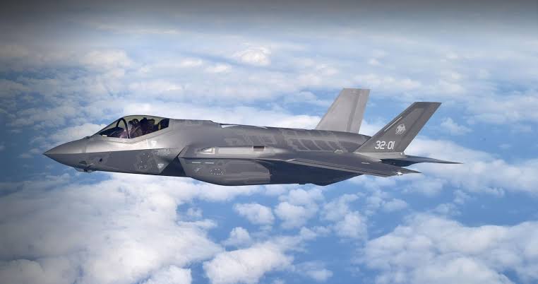 F 35 Lightening II Unsurpassed Performance. - Lets Fly VFR