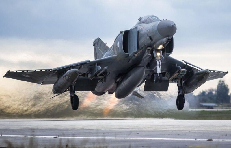 Unleash the POWER of the F 4 Phantom: A Thrilling Ride Awaits!