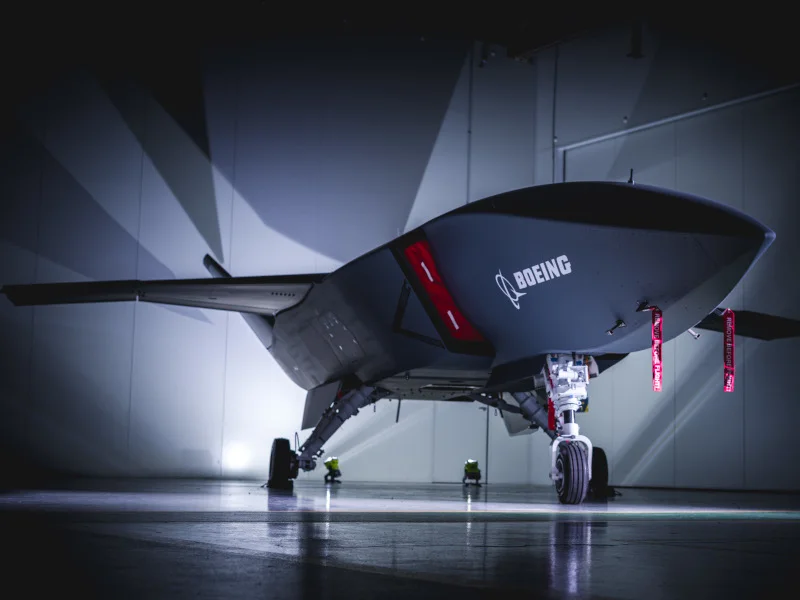 Loyal Wingman Stealth Fifth Generation aircraft