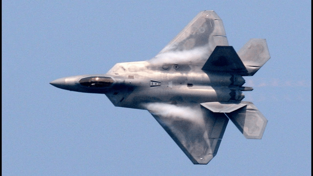 F-22 Sustained Turn