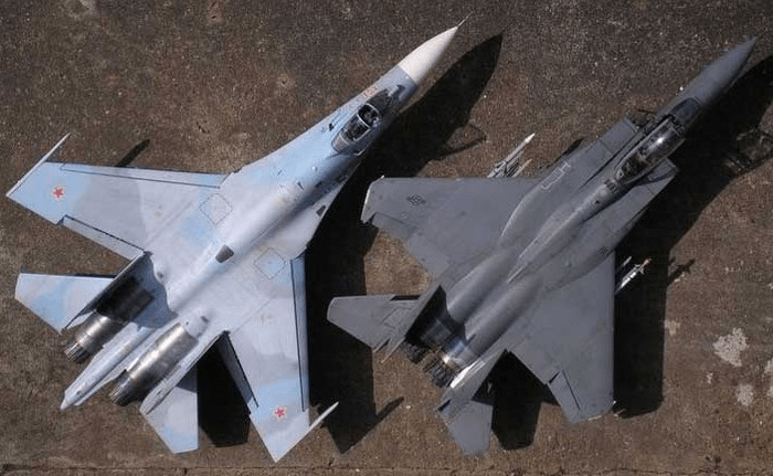 Tomcatz Su‑27, MiG, F‑15